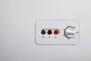 PremierTech Congelatore a Pozzetto 250 litri con cestello e ruote -24°gradi Classe E 4**** Stelle PT-CP250