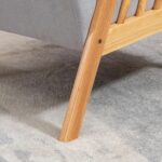 Poltrona Moderna con Rivestimento Vellutato e Struttura in Legno