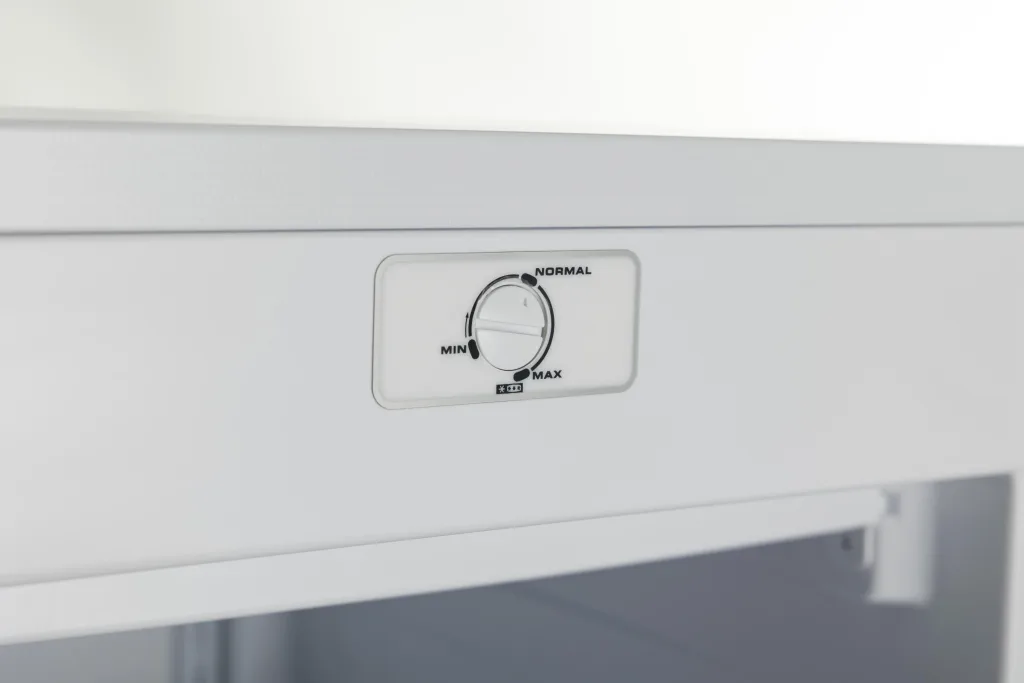 PremierTech PTFR168 Congelatore Verticale Freezer da 168 litri 4 Stelle **** Classe E