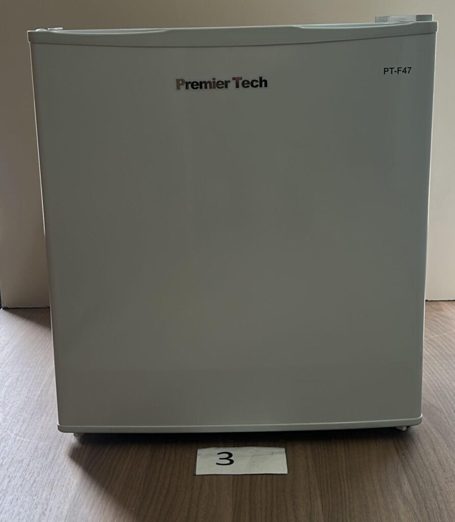 ** Mini Frigo Bar Hotel Ufficio 45 Litri Bianco 39dB classe E ** Mini Frigo Bar Hotel Ufficio 45 Litri Bianco 39dB classe E